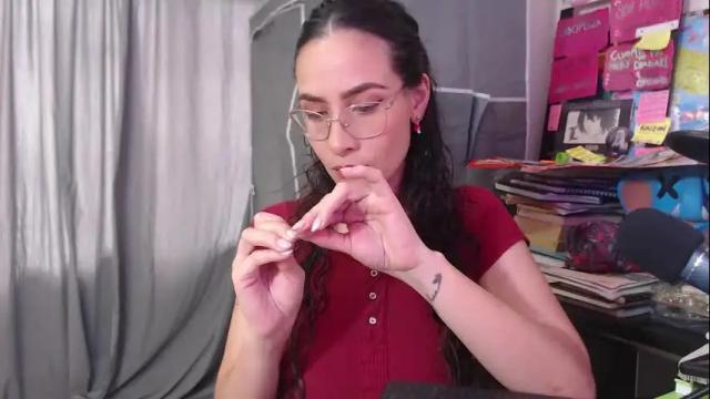 Image 2 of katehathor8 Stream on Chaturbate on 8 months ago