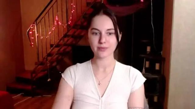 Image 7 of katekvarforth Stream on Chaturbate on 18 months ago