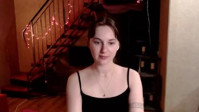 Image 4 of katekvarforth Stream on Chaturbate on 14 months ago