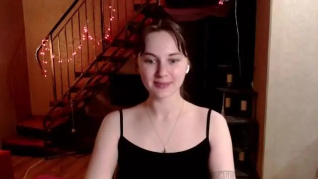 Image 7 of katekvarforth Stream on Chaturbate on 14 months ago