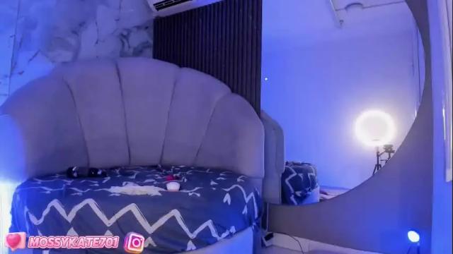 Image 12 of katemoss70 Stream on Chaturbate on 2 months ago
