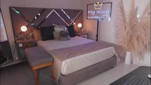 Image 6 of kateowens Stream on Chaturbate on 23 days ago