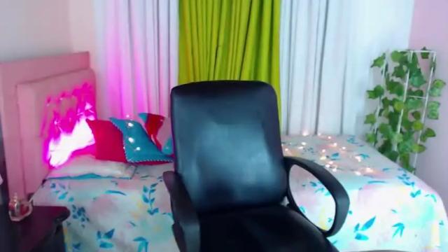 Image 11 of katerin_yaz Stream on Chaturbate on 20 months ago