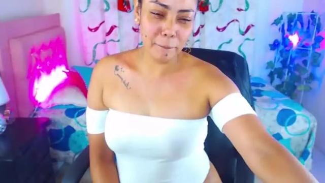 Image 12 of katerin_yaz Stream on Chaturbate on 19 months ago