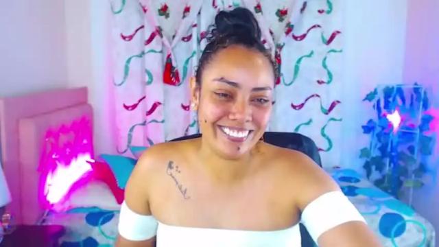 Image 4 of katerin_yaz Stream on Chaturbate on 19 months ago