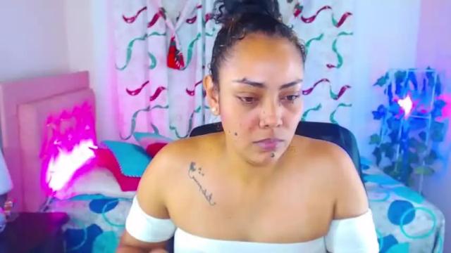 Image 7 of katerin_yaz Stream on Chaturbate on 19 months ago