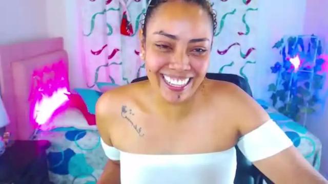 Image 8 of katerin_yaz Stream on Chaturbate on 19 months ago