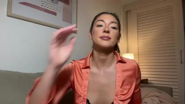Image 4 of katerinavalentine Stream on Chaturbate on 19 months ago