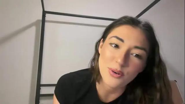 Image 7 of katerinavalentine Stream on Chaturbate on 17 months ago
