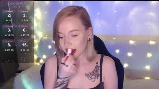 Image 4 of katerinaxvold Stream on Chaturbate on 14 months ago
