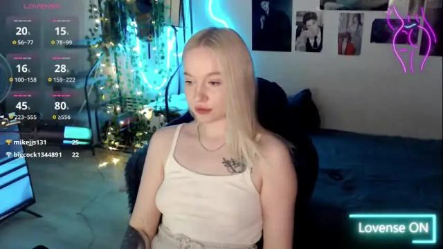 Image 11 of katerinaxvold Stream on Chaturbate on 2 months ago