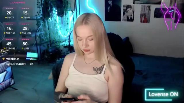 Image 12 of katerinaxvold Stream on Chaturbate on 2 months ago