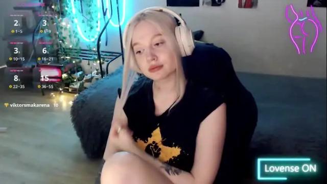 Image 3 of katerinaxvold Stream on Chaturbate on 1 month ago