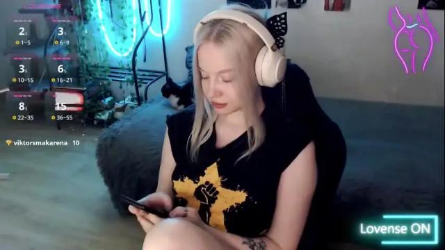 Image 4 of katerinaxvold Stream on Chaturbate on 1 month ago