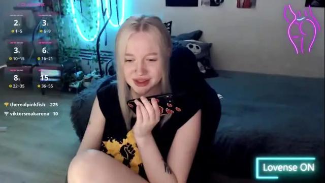 Image 8 of katerinaxvold Stream on Chaturbate on 1 month ago
