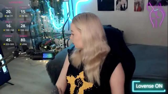 Image 3 of katerinaxvold Stream on Chaturbate on 1 month ago
