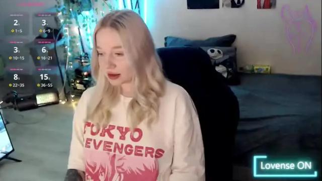 Image 3 of katerinaxvold Stream on Chaturbate on 28 days ago