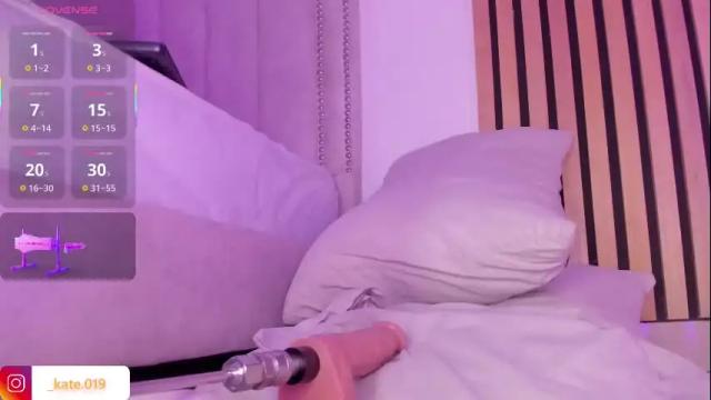 Image 2 of kateryn_bale Stream on Chaturbate on 1 month ago