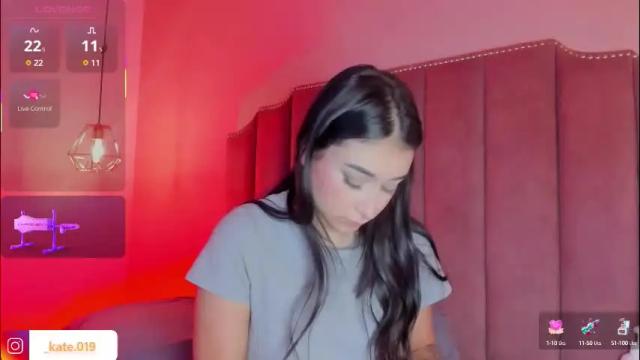 Image 7 of kateryn_bale Stream on Chaturbate on 3 days ago