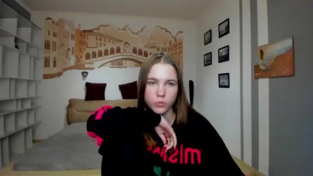 Image 4 of katerynagordon Stream on Chaturbate on 17 months ago
