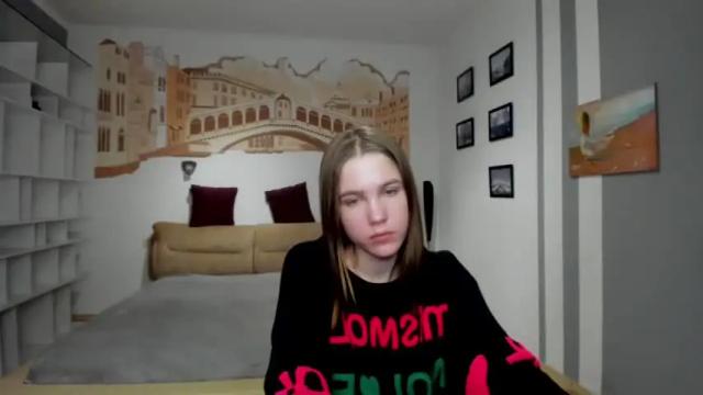 Image 7 of katerynagordon Stream on Chaturbate on 17 months ago