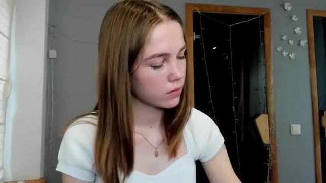 Image 12 of katerynagordon Stream on Chaturbate on 16 months ago