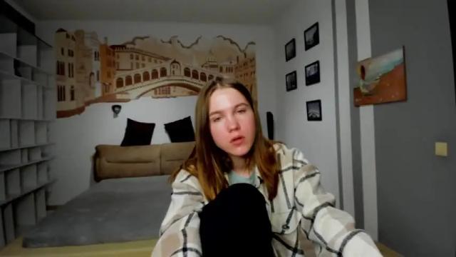 Image 3 of katerynagordon Stream on Chaturbate on 16 months ago