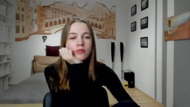 Image 7 of katerynagordon Stream on Chaturbate on 16 months ago
