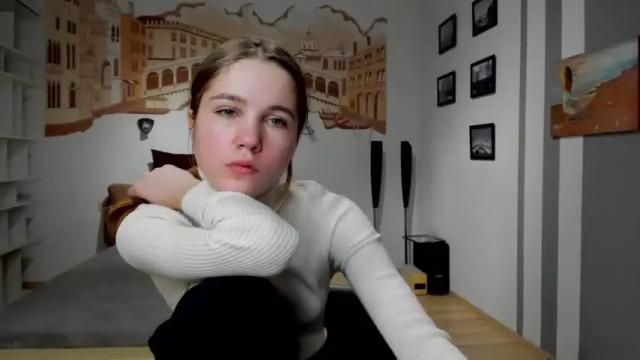 Image 2 of katerynagordon Stream on Chaturbate on 16 months ago
