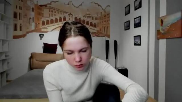 Image 4 of katerynagordon Stream on Chaturbate on 16 months ago
