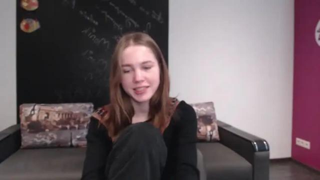 Image 12 of katerynagordon Stream on Chaturbate on 16 months ago