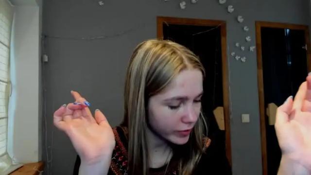 Image 3 of katerynagordon Stream on Chaturbate on 16 months ago