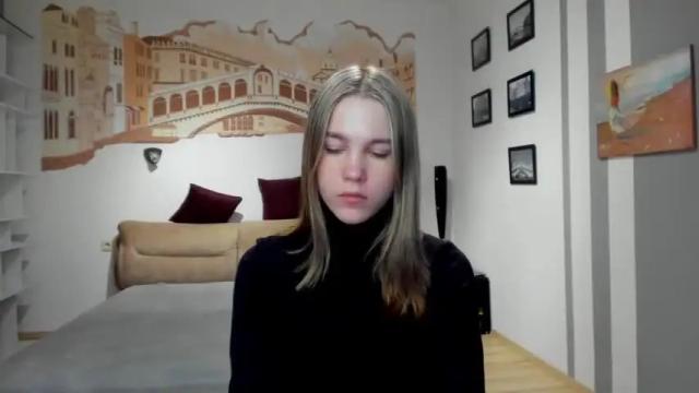 Image 12 of katerynagordon Stream on Chaturbate on 16 months ago