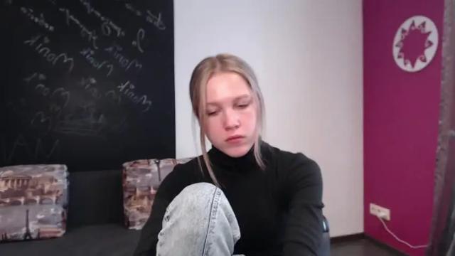 Image 7 of katerynagordon Stream on Chaturbate on 15 months ago