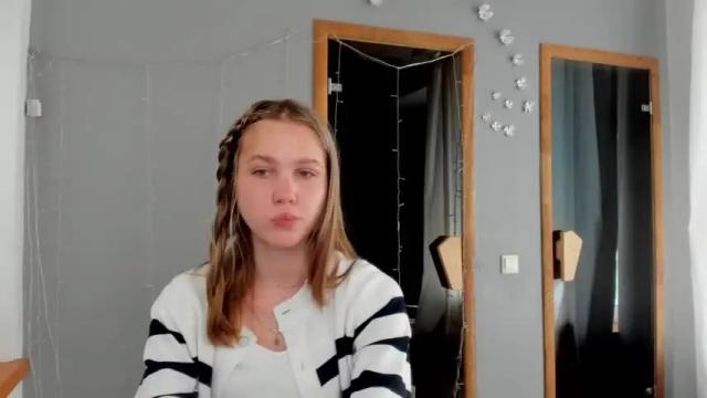 Image 10 of katerynagordon Stream on Chaturbate on 15 months ago