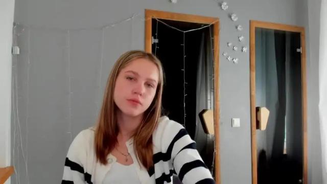 Image 2 of katerynagordon Stream on Chaturbate on 15 months ago