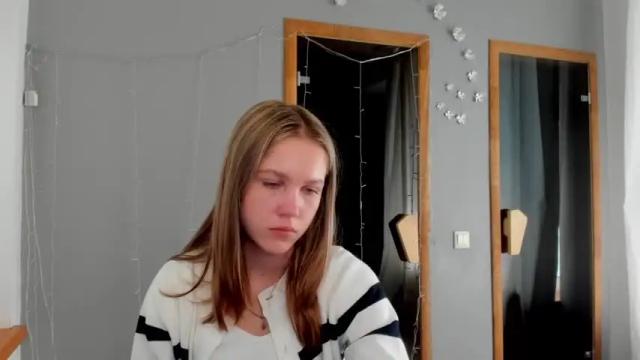 Image 7 of katerynagordon Stream on Chaturbate on 15 months ago