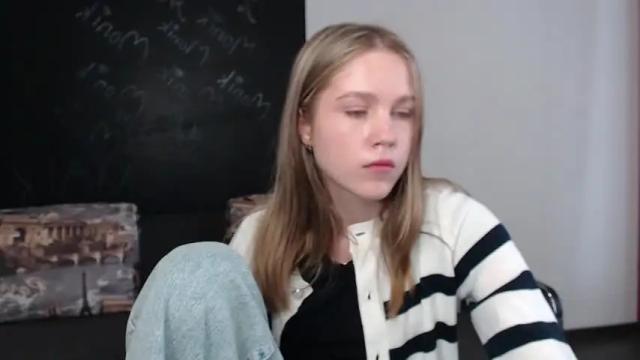Image 11 of katerynagordon Stream on Chaturbate on 15 months ago