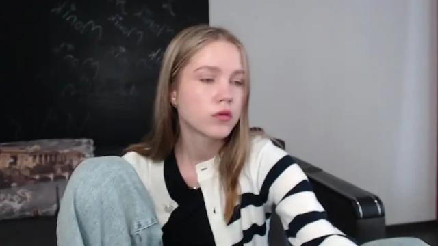 Image 12 of katerynagordon Stream on Chaturbate on 15 months ago