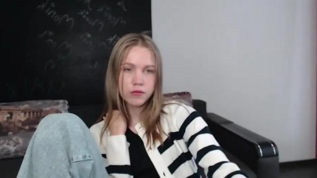 Image 6 of katerynagordon Stream on Chaturbate on 15 months ago