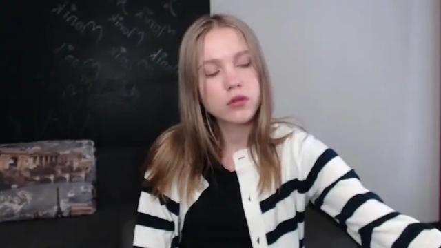 Image 7 of katerynagordon Stream on Chaturbate on 15 months ago