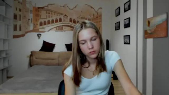 Image 11 of katerynagordon Stream on Chaturbate on 14 months ago