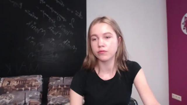 Image 11 of katerynagordon Stream on Chaturbate on 14 months ago
