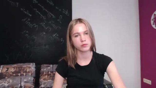 Image 12 of katerynagordon Stream on Chaturbate on 14 months ago