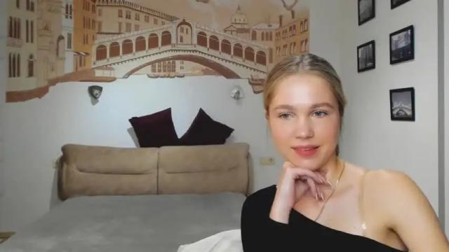 Image 12 of katerynagordon Stream on Chaturbate on 14 months ago