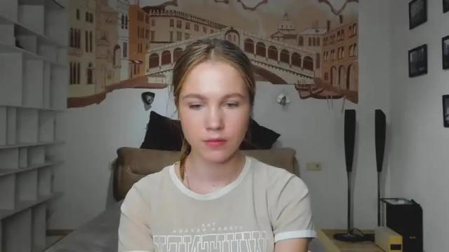 Image 4 of katerynagordon Stream on Chaturbate on 14 months ago