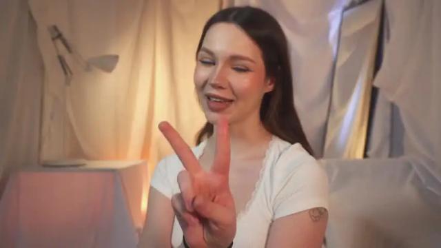 Image 2 of kateuwugirl Stream on Chaturbate on 13 months ago