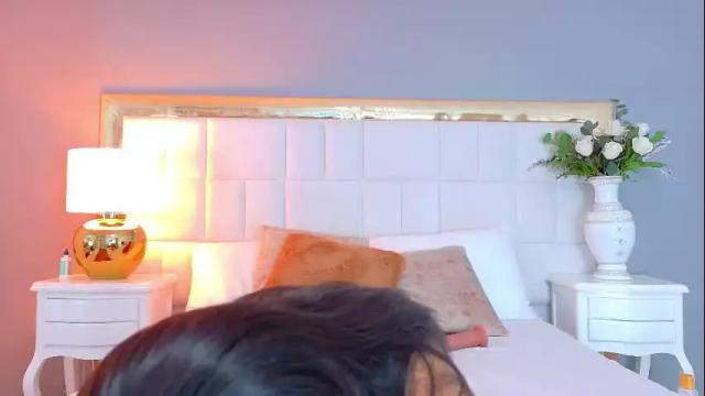 Image 3 of katevenegas Stream on Chaturbate on 12 days ago