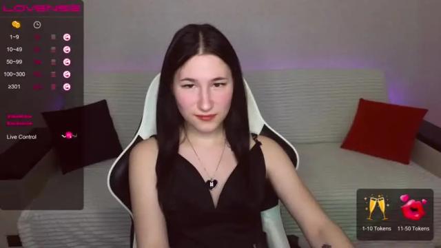 Image 4 of katheri_ne_ Stream on Chaturbate on 24 months ago