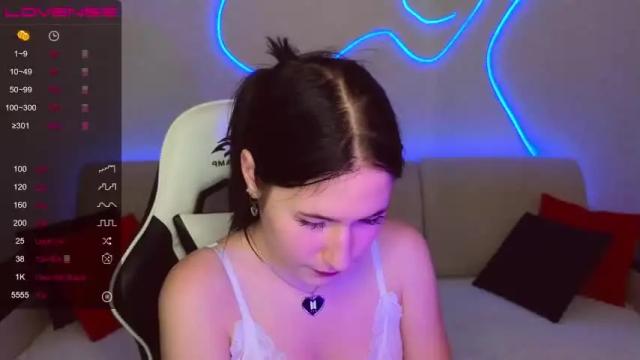Image 4 of katheri_ne_ Stream on Chaturbate on 24 months ago